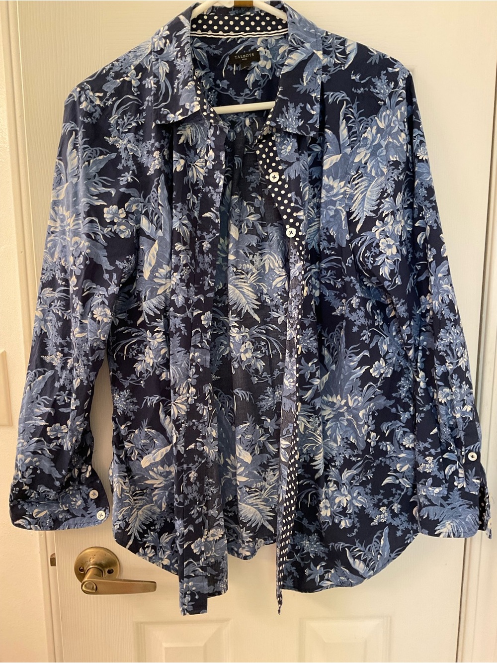 Talbots Navy Floral Button-Front Blouse Polka Trim 20” by 27” cotton